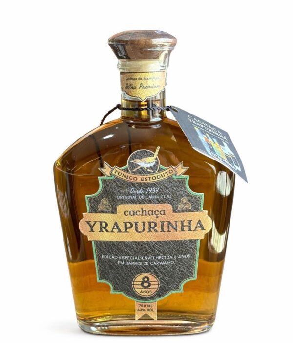 Cachaça Extra Premium, 8 anos de envelhecimento em barril de carvalho